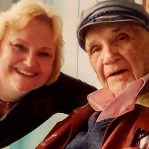 Meet your Posher, Denise